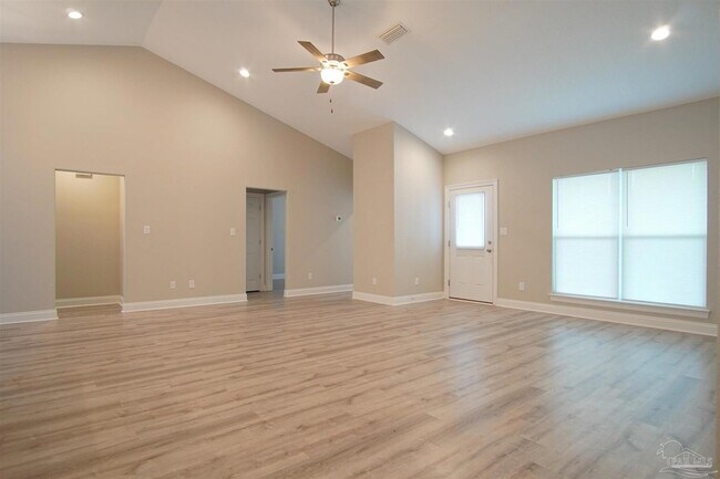 Building Photo - 3513 Southwind Dr