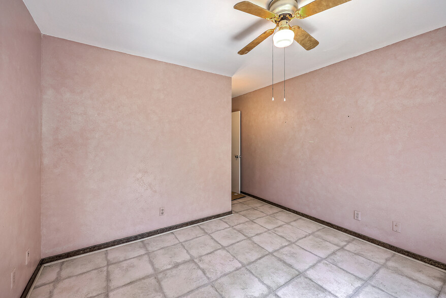 Building Photo - 2736 Jobee Dr