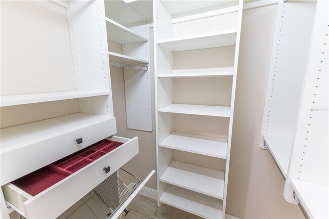 Building Photo - 7445 Mengi Cir