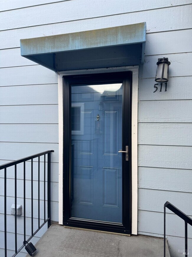 Building Photo - 511 Lighthouse Dr