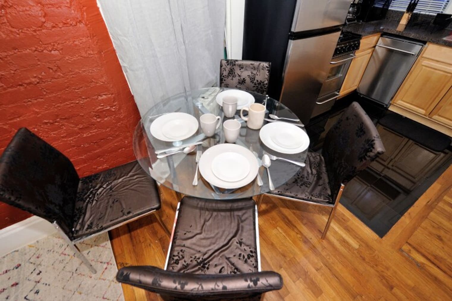 Building Photo - 440 W 45th St