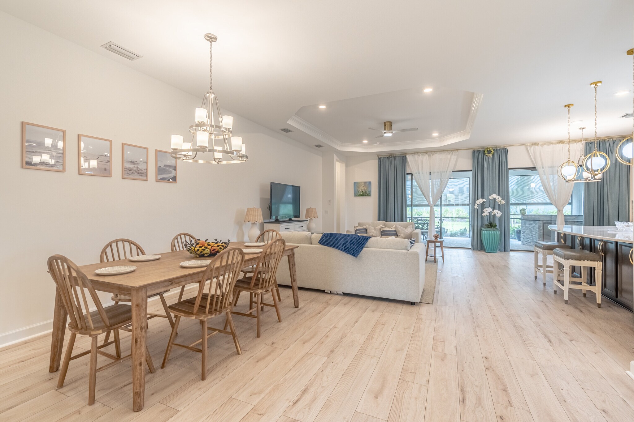 Living room - 15347 Turin Dr