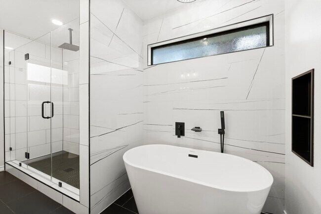 Building Photo - 2535 Southwick St