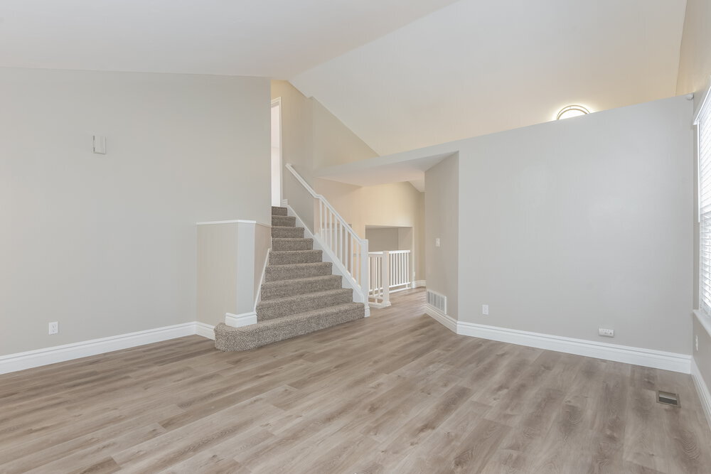 Building Photo - 7647 Halleys Dr