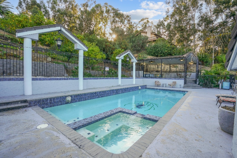 Building Photo - 571 Tilling Way