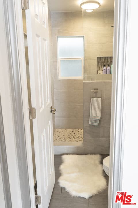 Building Photo - 348 1/2 Laveta Terrace