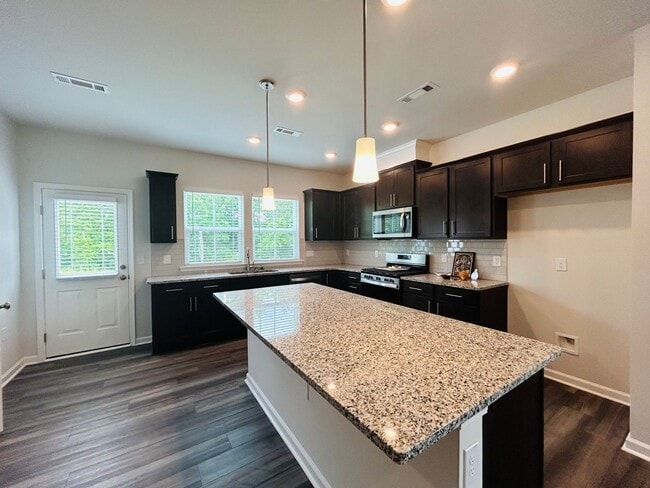 Building Photo - Stunning new end-unit 3 bedroom 2.5 bath townhouse in N High Point with attached garage.