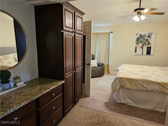 Building Photo - 13000 Amberley Ct