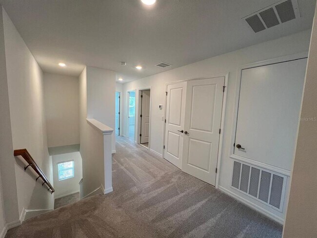 Building Photo - 2541 Penguin Blvd