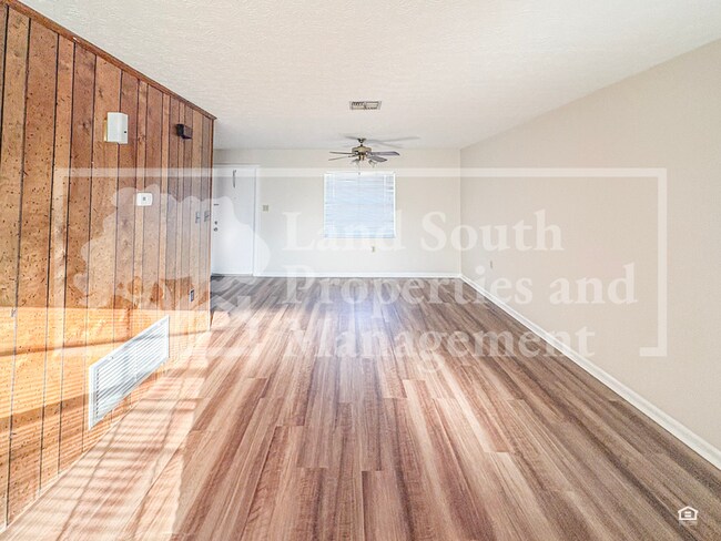 Building Photo - 708 Boyd Ct