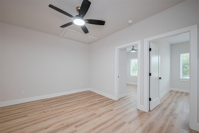 Building Photo - 3544 Mt Pleasant St