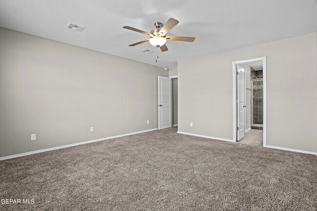 Building Photo - 772 Lemington St