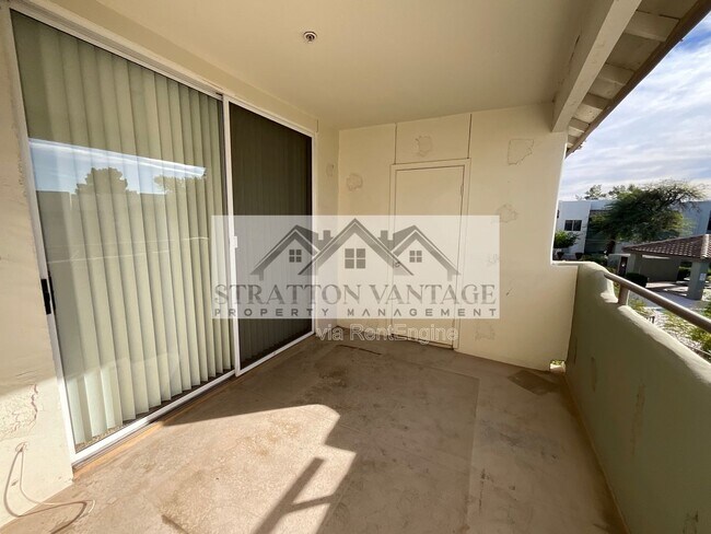 Building Photo - 1825 W Ray Rd