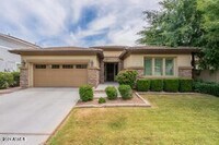 Building Photo - 3841 E Palo Verde St