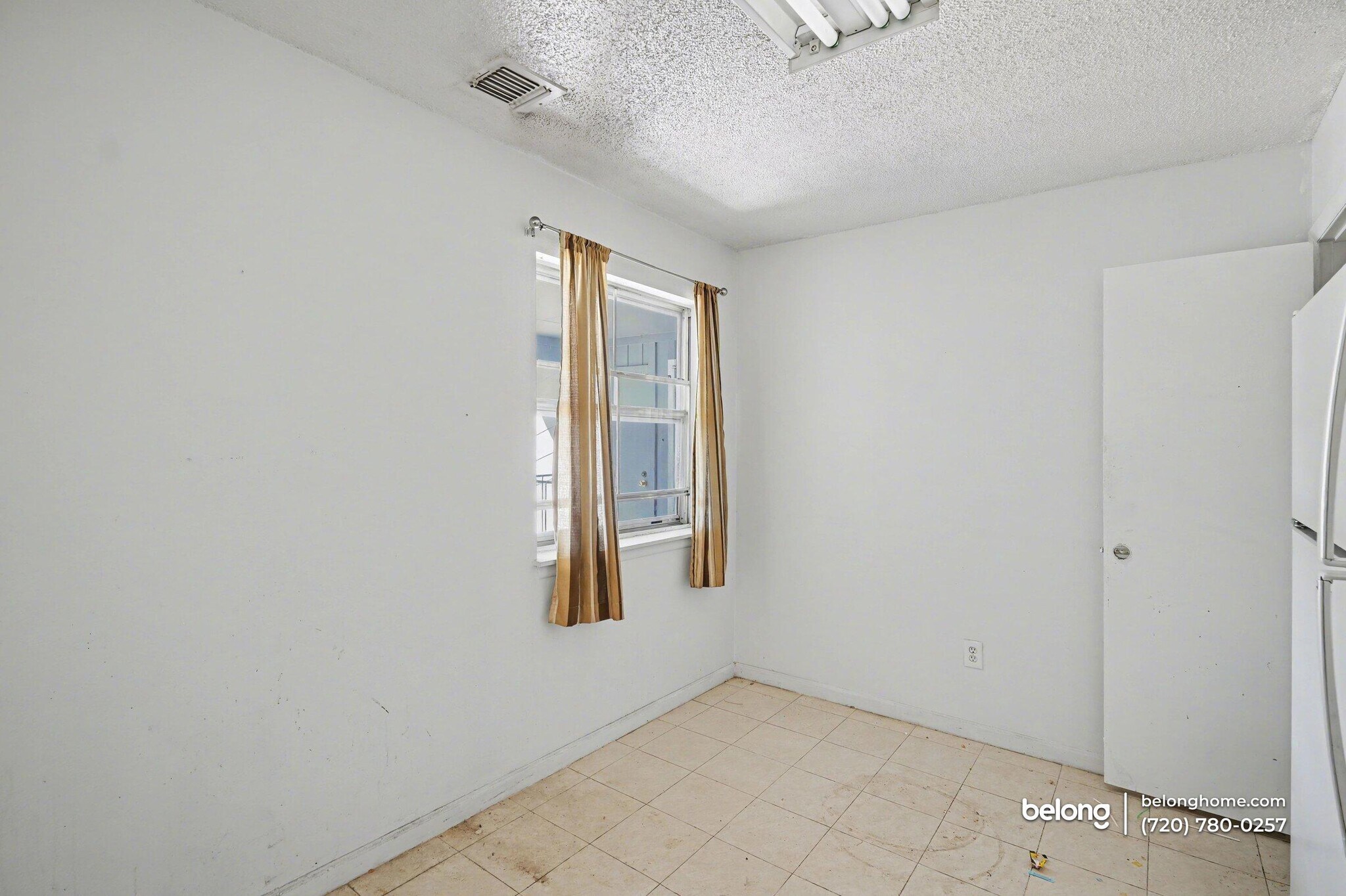 Building Photo - 7260 S Gaylord St