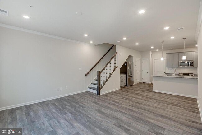 Building Photo - 22494 Radford Point Ter