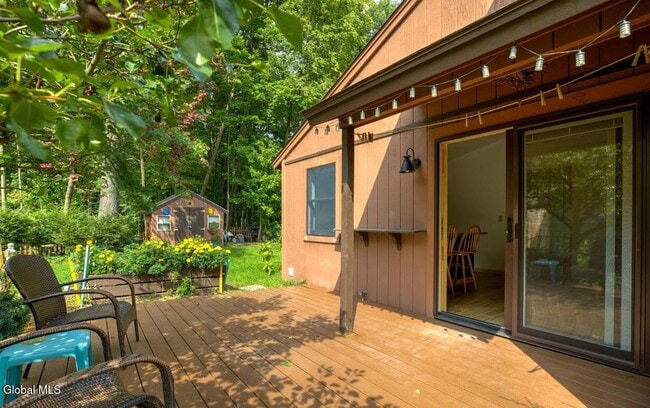 Building Photo - 24 Thimbleberry Rd