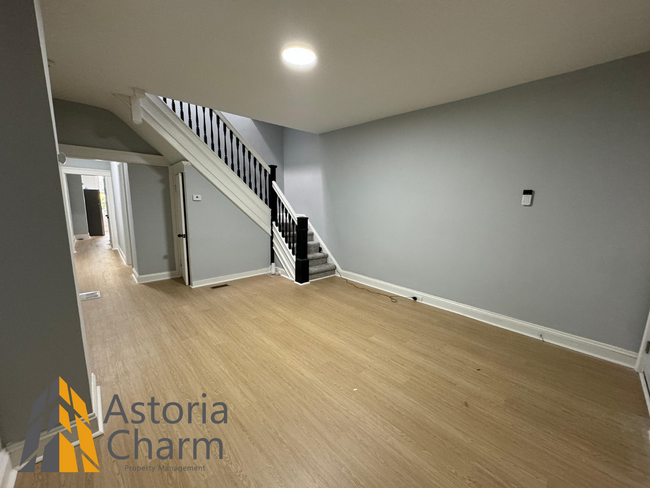 Building Photo - Newly Renovated 3BD/1.5BA townhome in Balt...