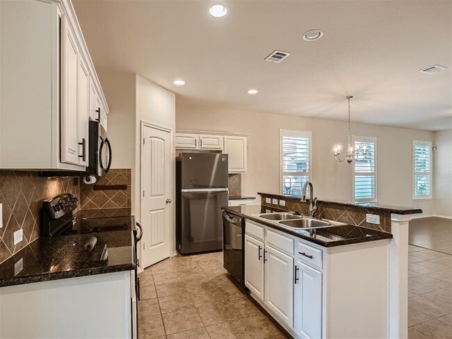 Building Photo - 819 Palo Duro Dr
