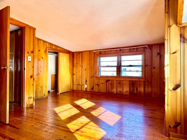 Building Photo - 1602 N Olive St