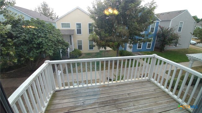 Building Photo - 112 Rush Haven