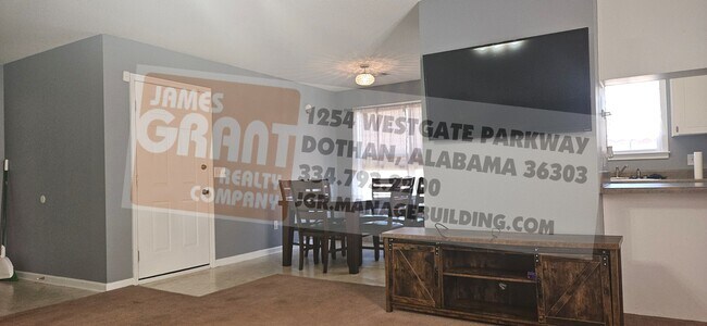 Building Photo - 312 Joe Walding Dr