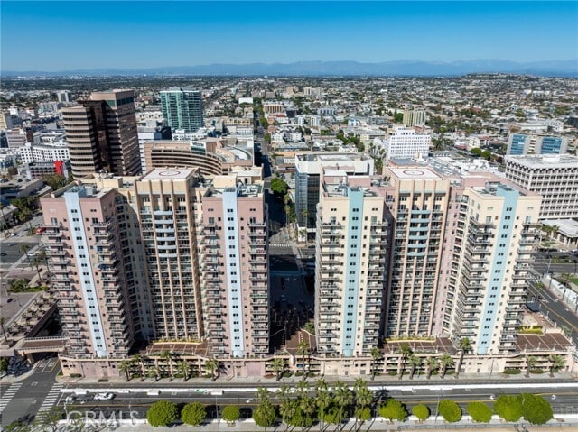 Building Photo - 488 E Ocean Blvd