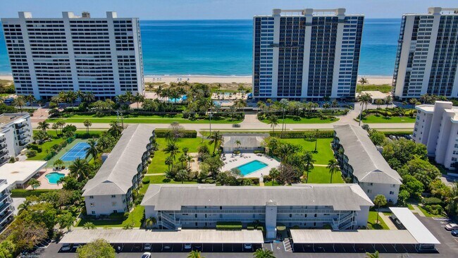 Primary Photo - 2760 Banyan Rd