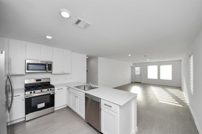 Building Photo - 3052 Dawn Sound Dr