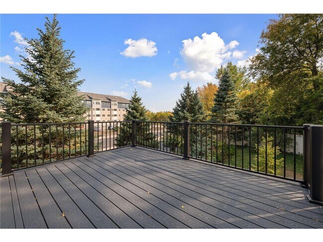Building Photo - 8136 Eden Prairie Rd