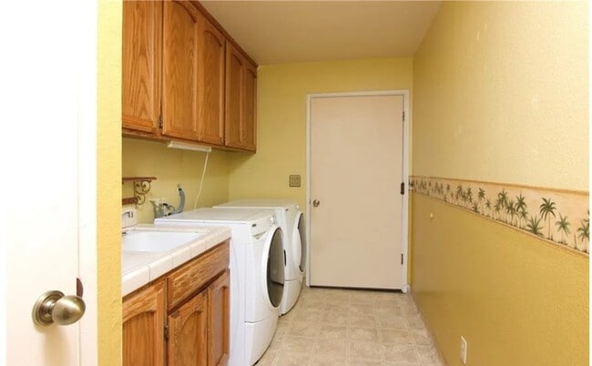 Building Photo - 922 Cossa Ct
