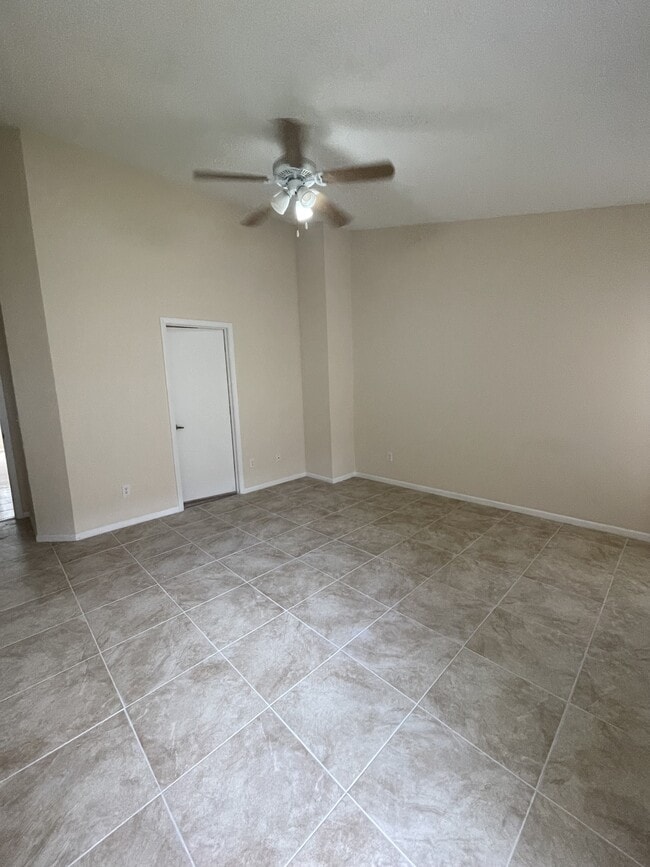 Building Photo - 128 Strait Dr