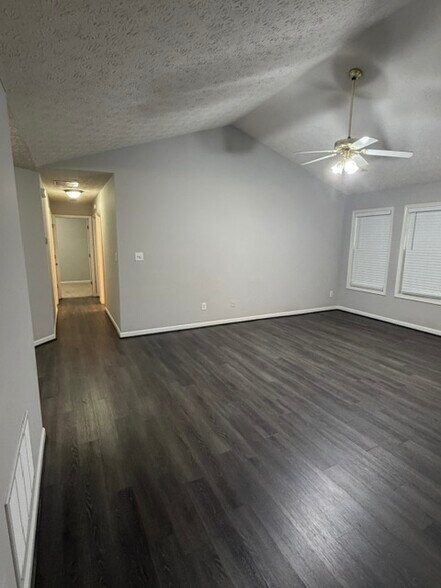 Living Room 3 - 387 Ayelsbury Ct