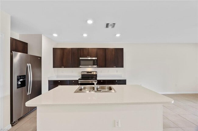 Building Photo - 15848 Wildflower Cir