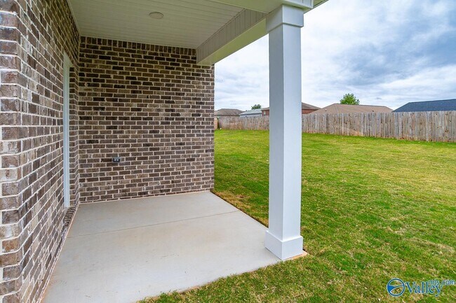 Building Photo - 231 Murphy Ln