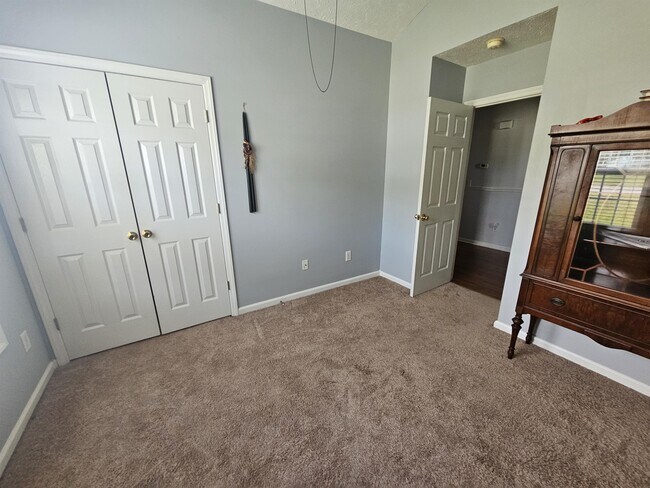 Building Photo - 1541 Clan Campbell Dr