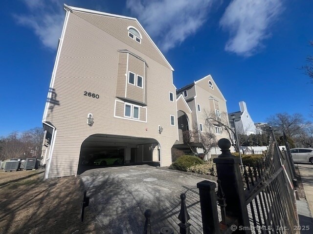 Building Photo - 2660 North Ave