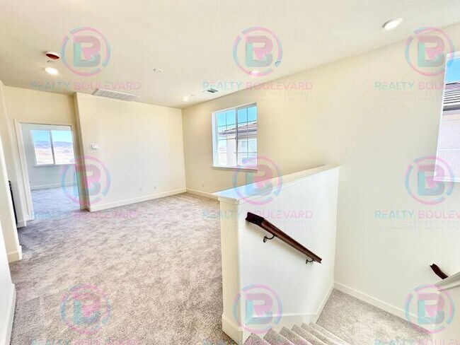 Building Photo - Home in the Five Ridges Community 4 Bedroom 3 Bathroom 2 Car Garage With Loft