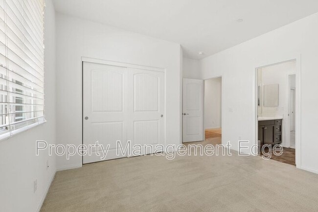 Building Photo - 29604 Starring Ln