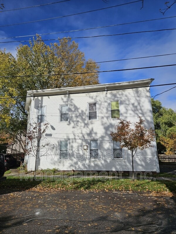 Building Photo - 25 Intervale Ave