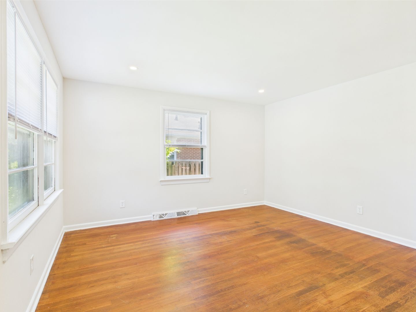 Building Photo - 5601 Campbell Ave