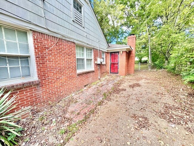 Building Photo - 3350 Hardin Ave