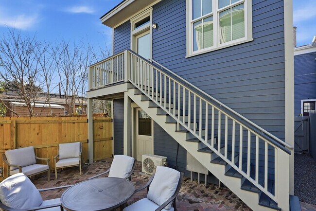 Building Photo - 309 Lorch St