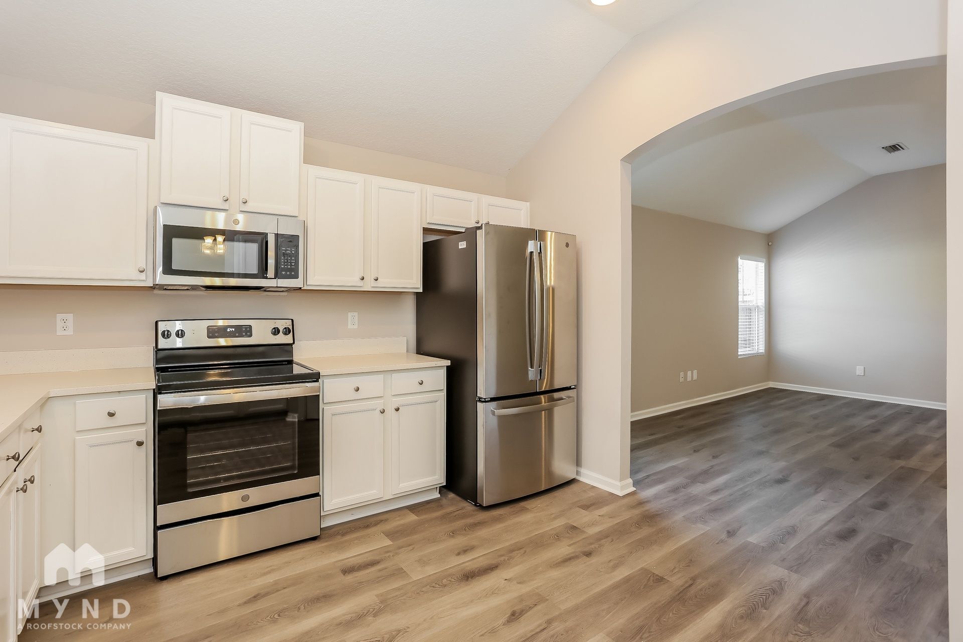 Building Photo - 15768 Canoe Creek Dr