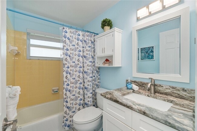 Building Photo - 11 2nd St