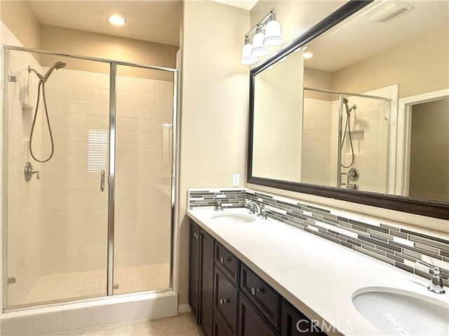 Building Photo - 467 Raya Ln