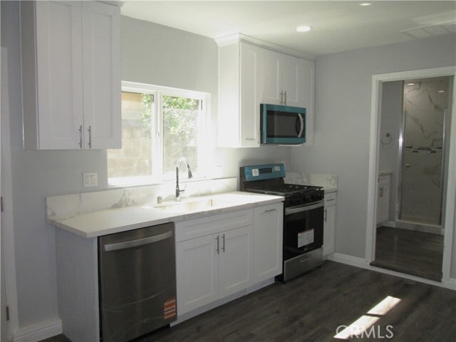 Building Photo - 852 N Davidson Ave