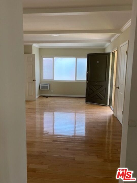 Building Photo - 12823 Kling St