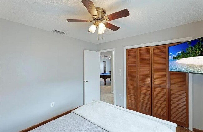 Building Photo - 7316 Caladesia Dr