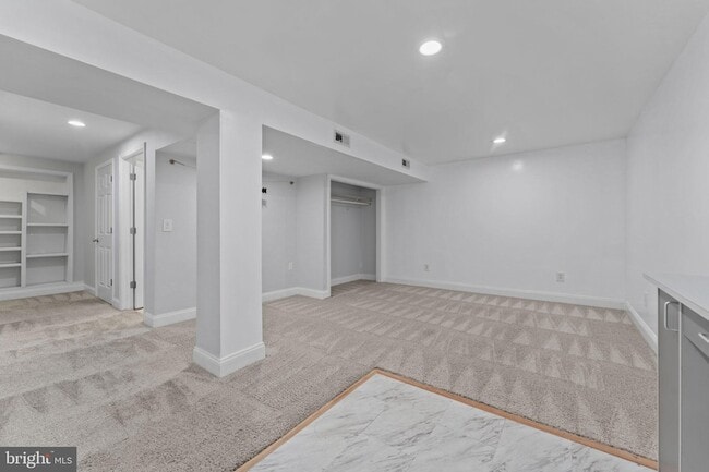 Building Photo - 8561 Skipjack Pl